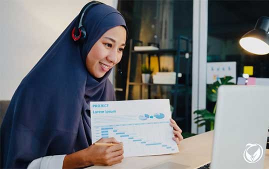 سرمایه گذاری حلال برای بانوان؛ راهنمای شروع و امنیت فقهی